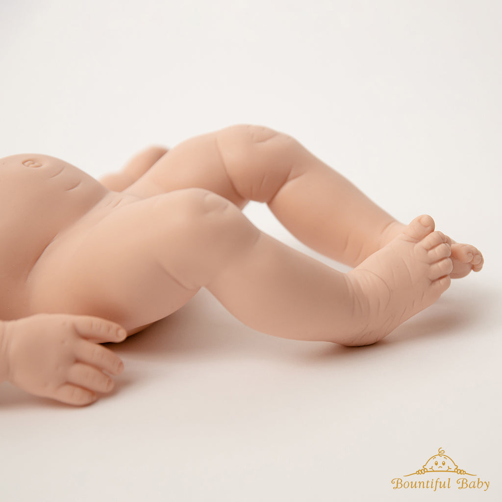 SILICONE Blinkin Girl - Full-Body Silicone (16.5 Reborn Doll Kit)